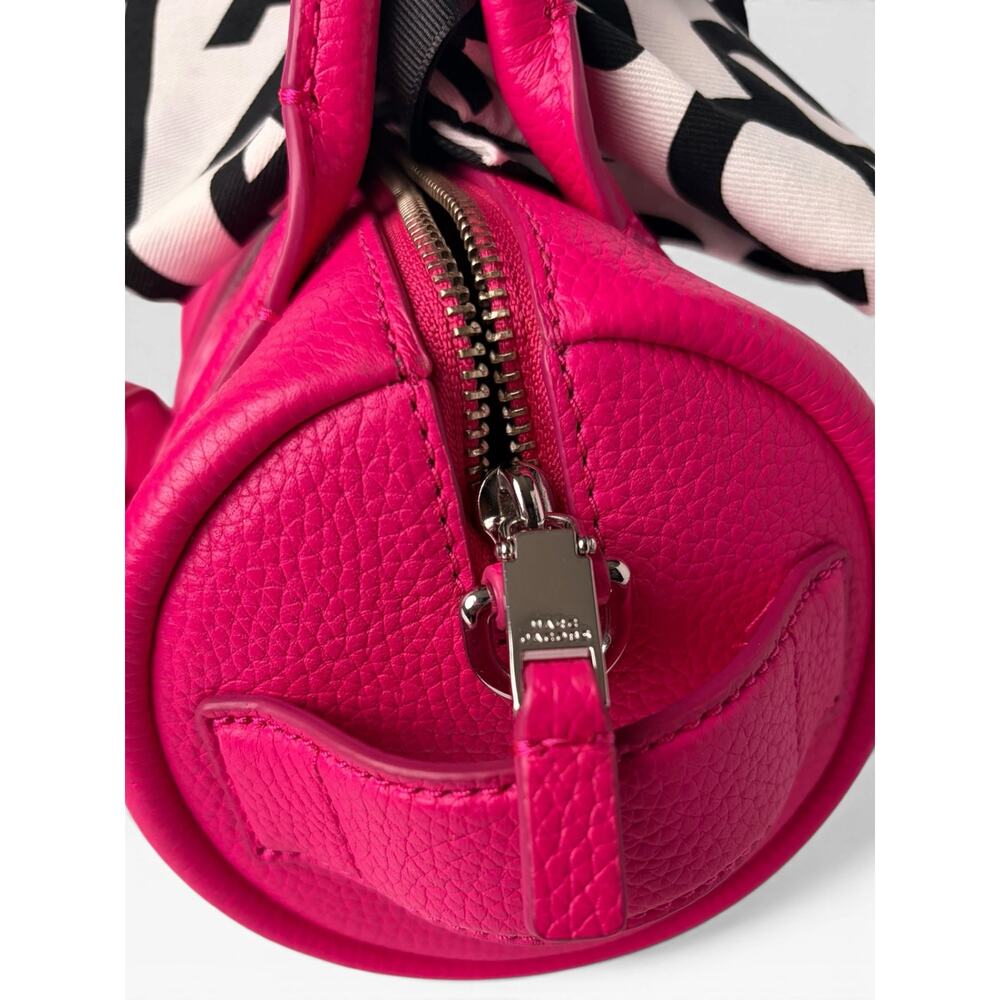 MARC JACOBS The Duffle Mini Leather Bag โ Hot Pink - Picture 9 of 11